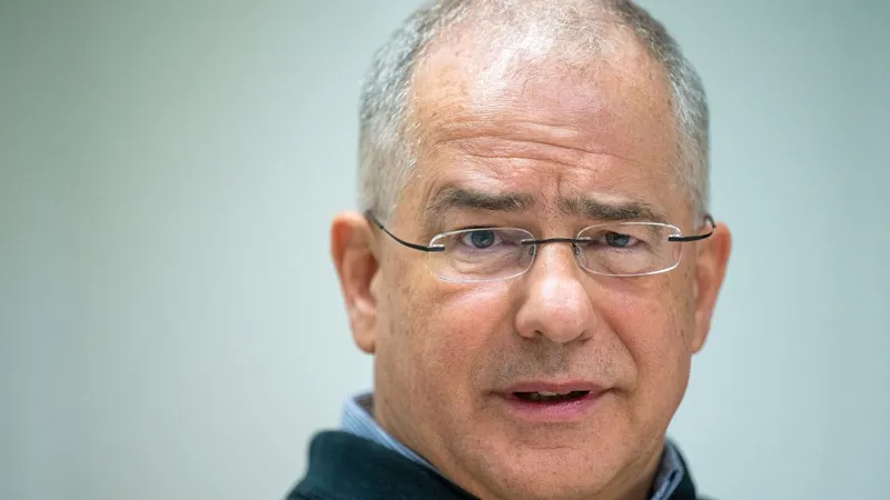 Kósa Lajos = Mr. 20% (“jutalék”)